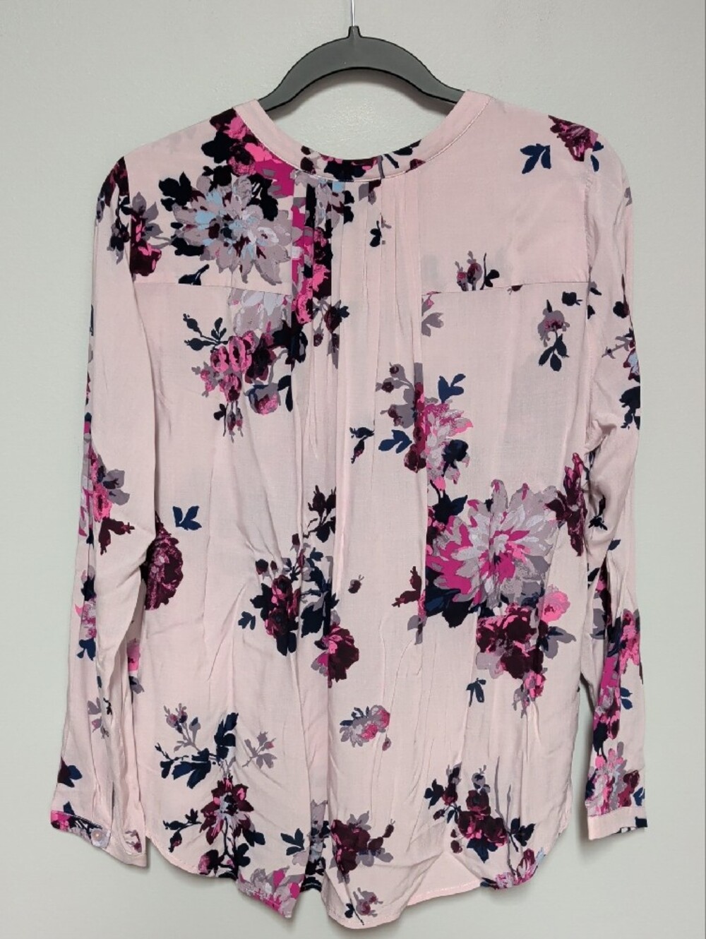 Joules Light Pink Floral V-Neck Tunic Blouse - Picture 6 of 10